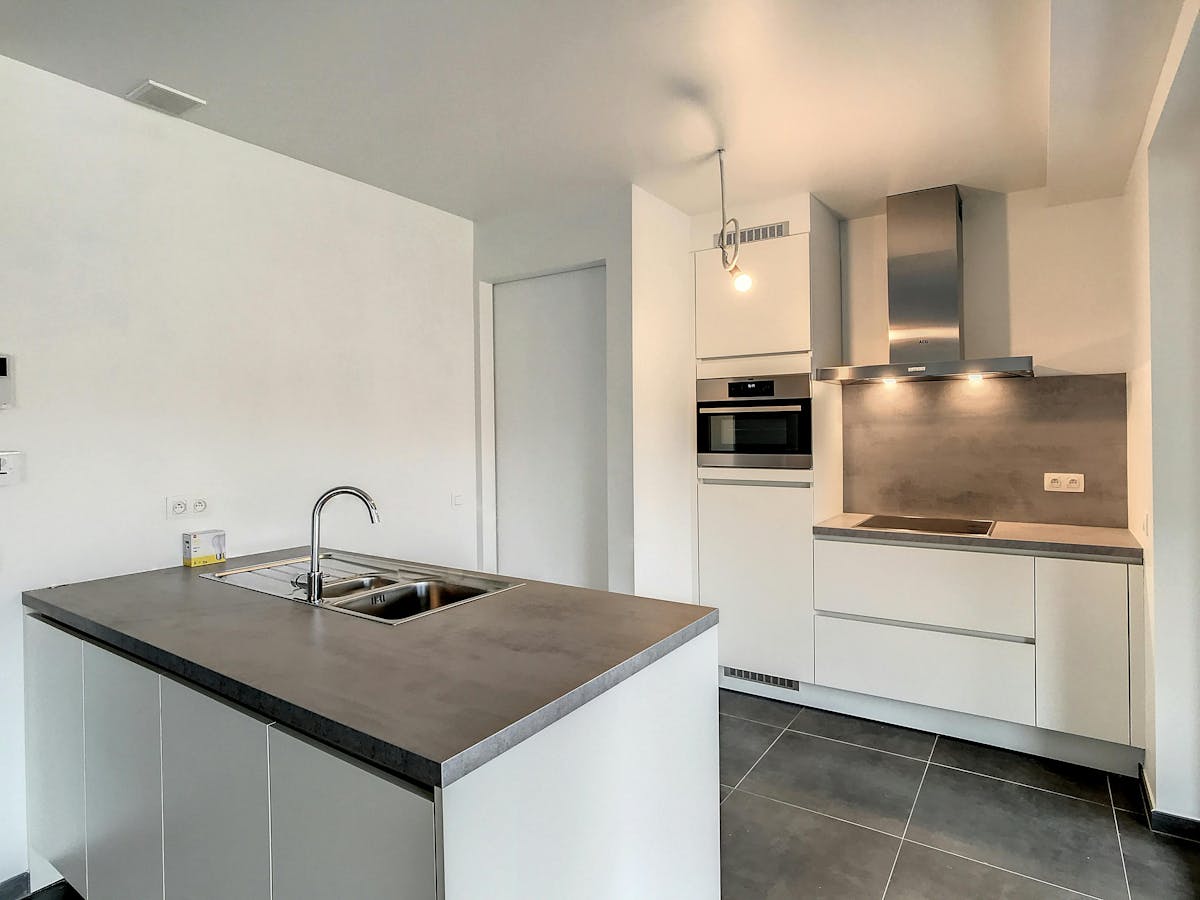 Appartement récemment construit à louer près du Leet à Ypres. - photo 4