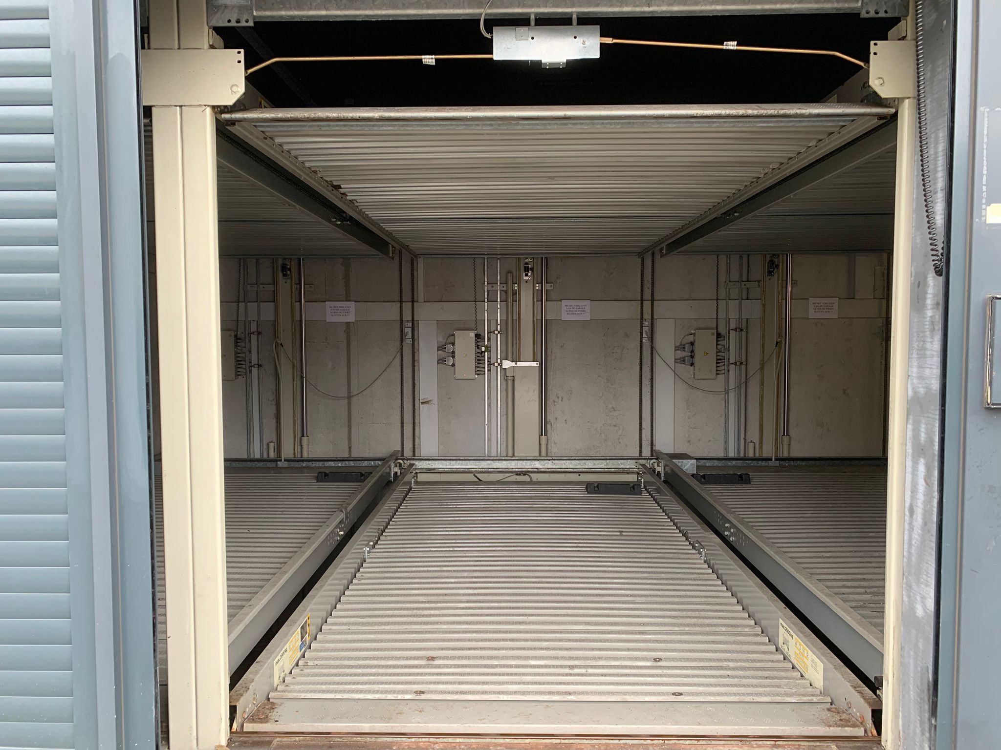 Garage for sale in Blankenberge - photo 1