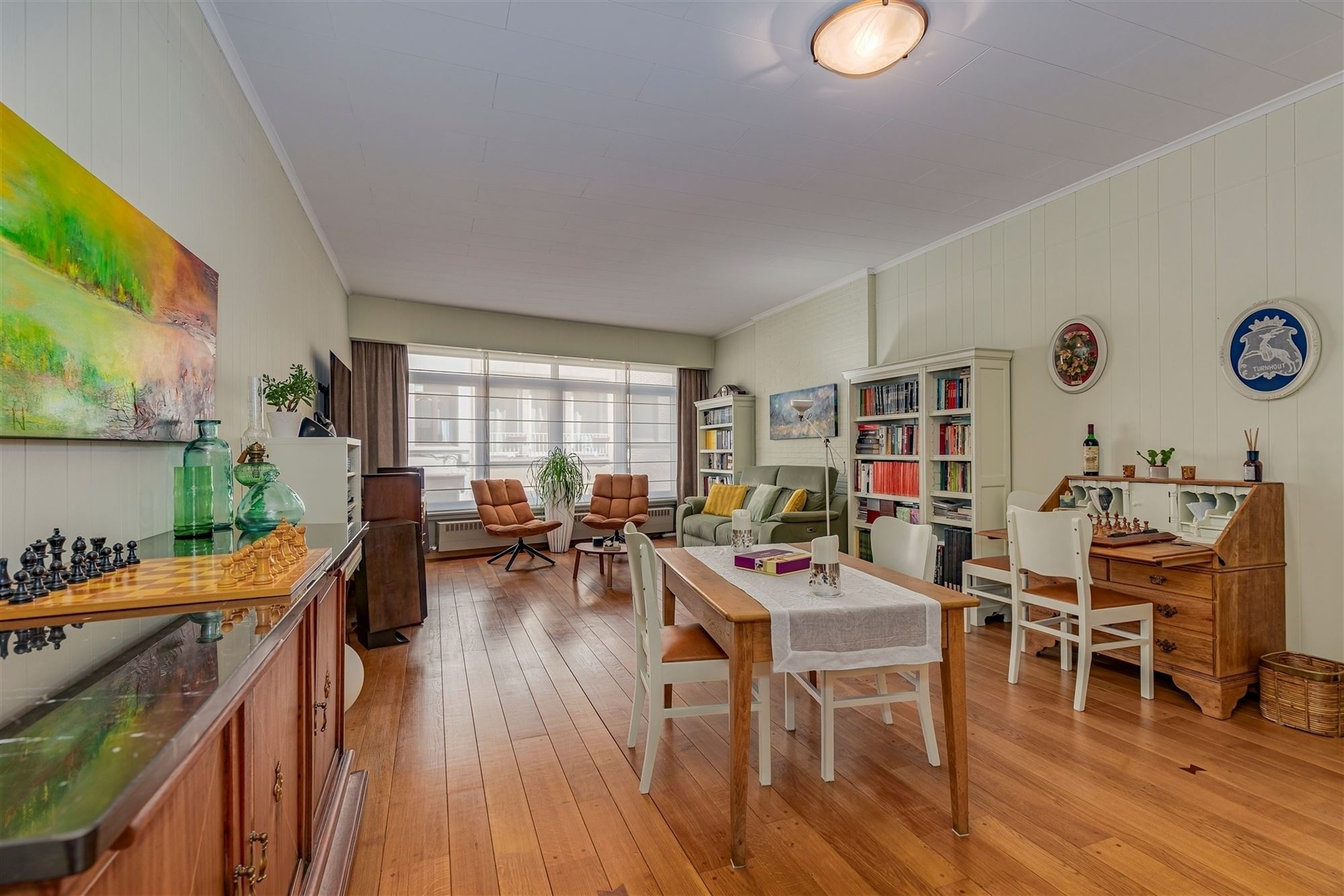 Ruime instapklare woning met grote garage/magazijn - foto 2