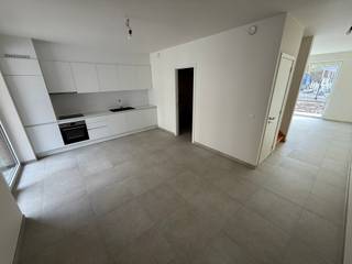 Maison neuve située dans une rue calme à Diegem, comprenant : hall d’entrée, cuisine entièrement équipée avec espace repas et buanderie, séjour...