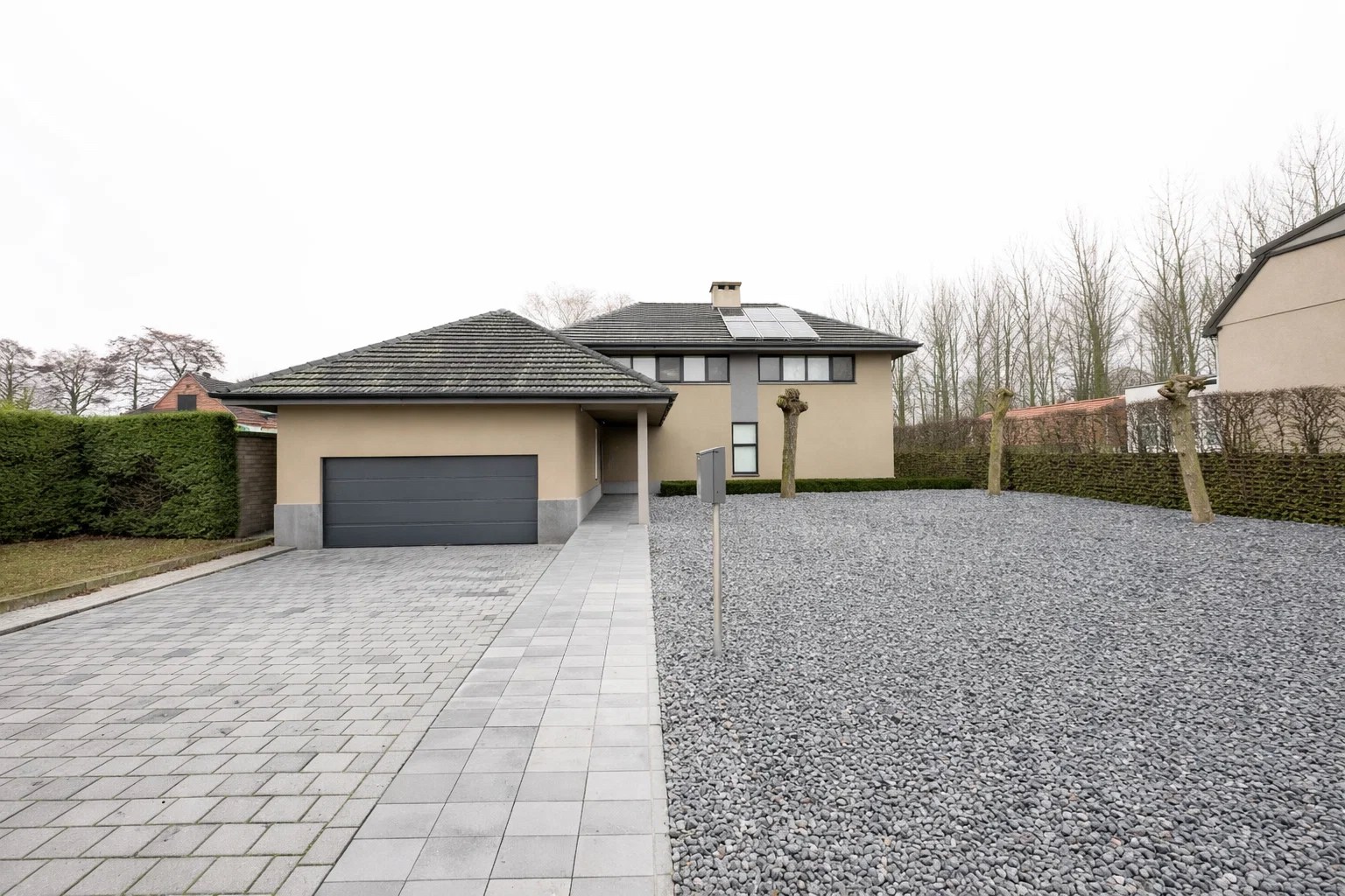 RUIME VILLA MET AGRARISCH ZICHT ÉN RUIMTE VOOR PRAKTIJK/BIJBEROEP! - foto 1