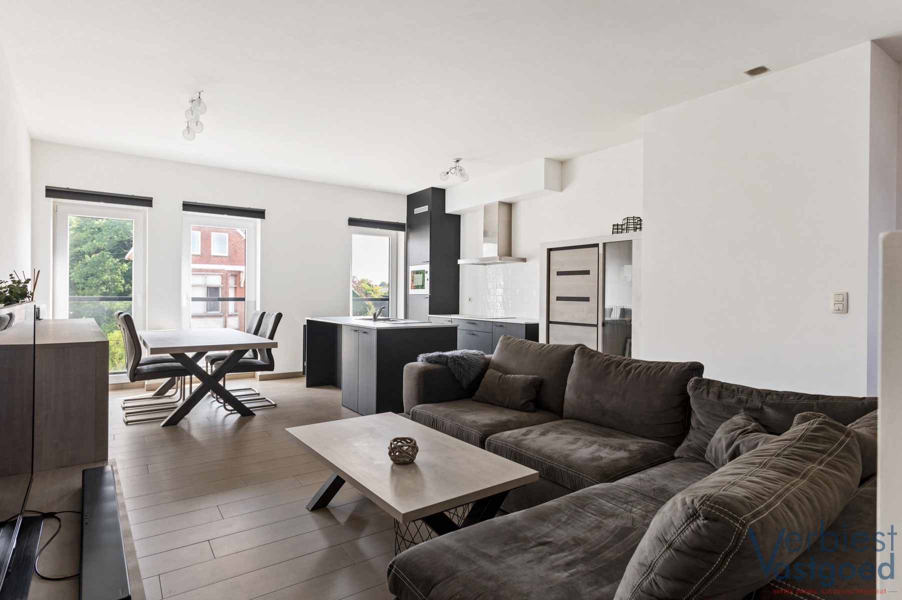Luxueus en energiezuinig duplexappartement te huur in hartje Ekeren - foto 1