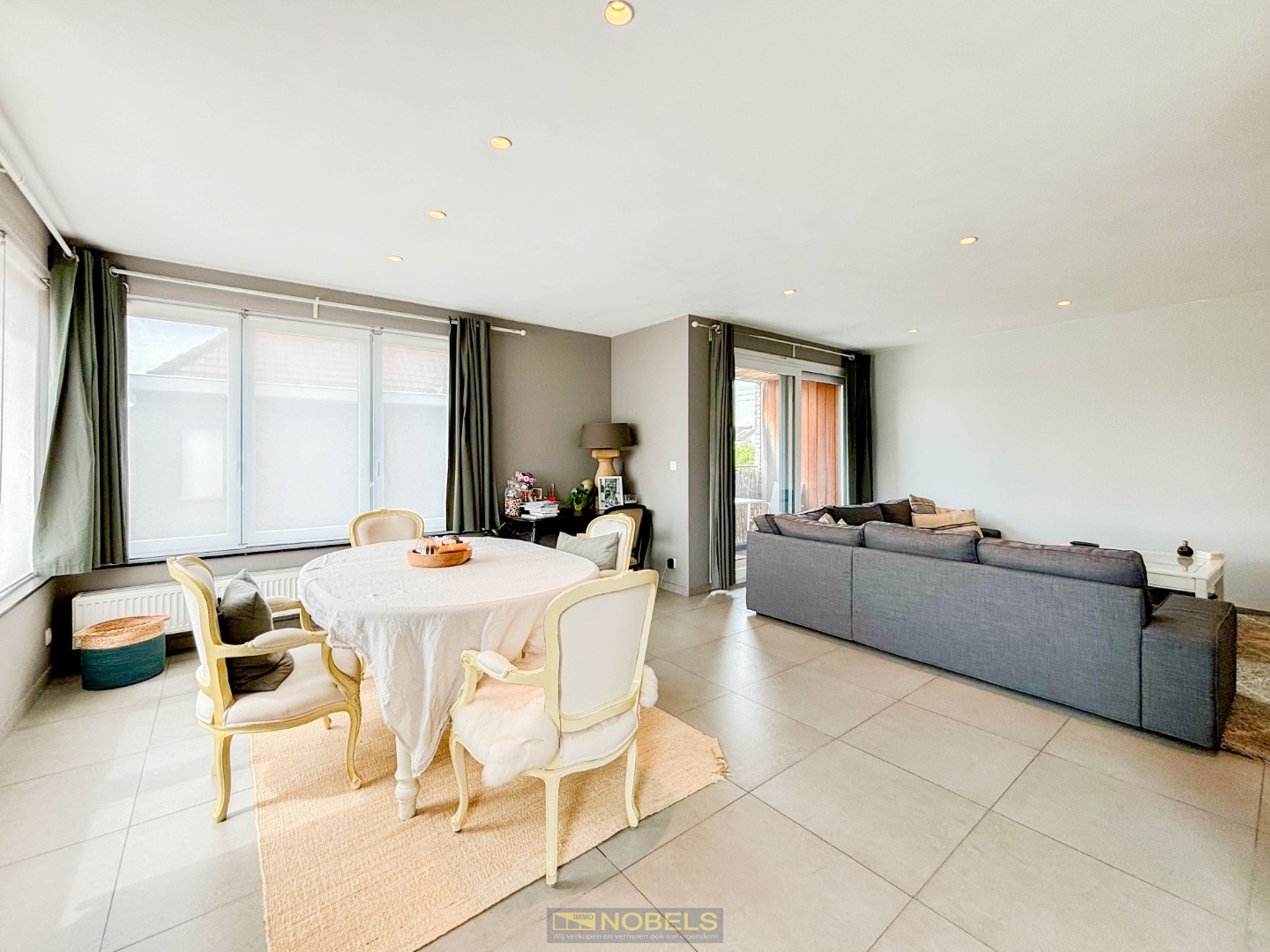 Te koop, lichtrijk, energiezuinig appartement met terras en carport in Oudenaarde - foto 1