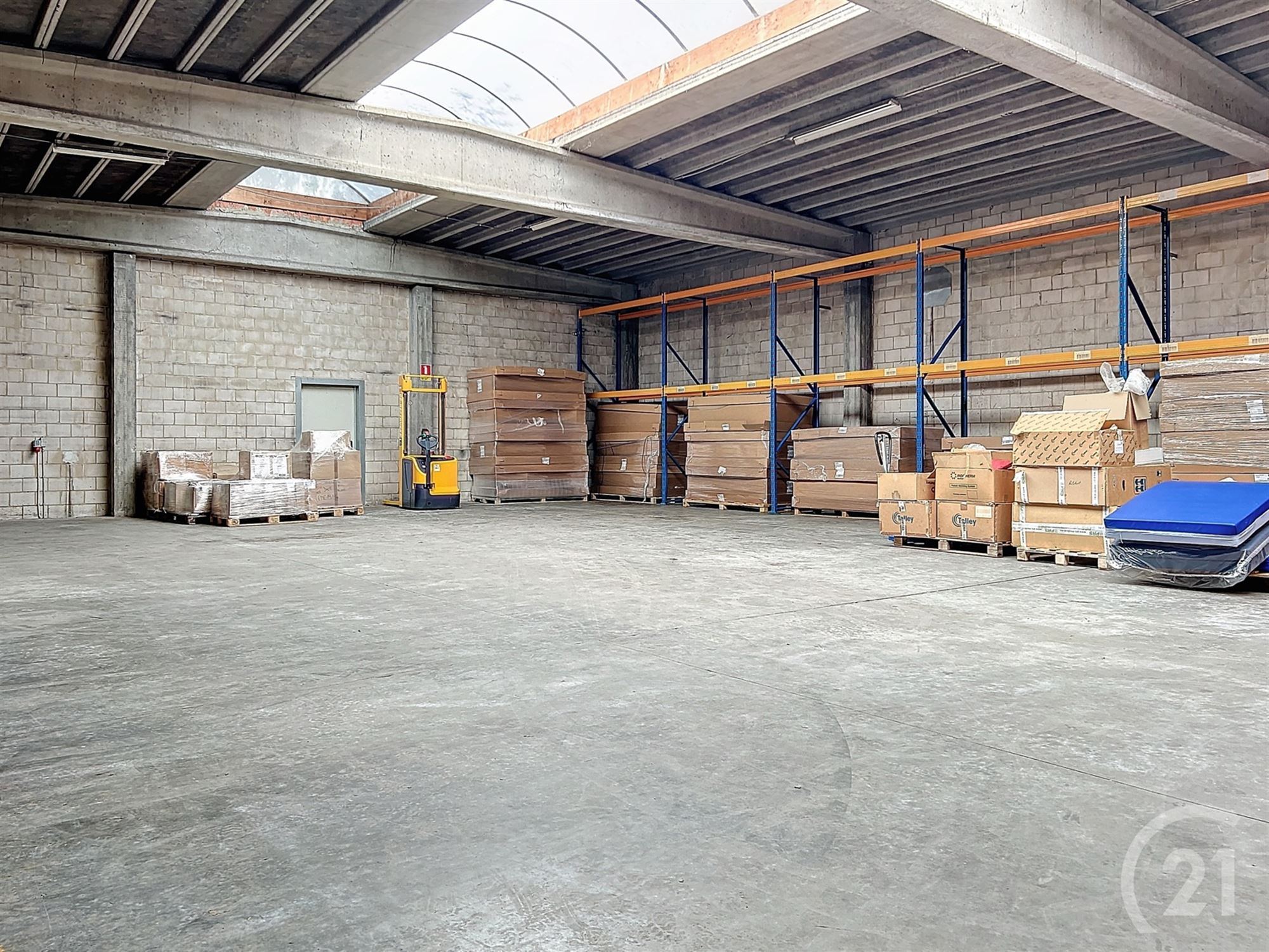 Huis met magazijn en kantoorruimte te koop! - foto 5