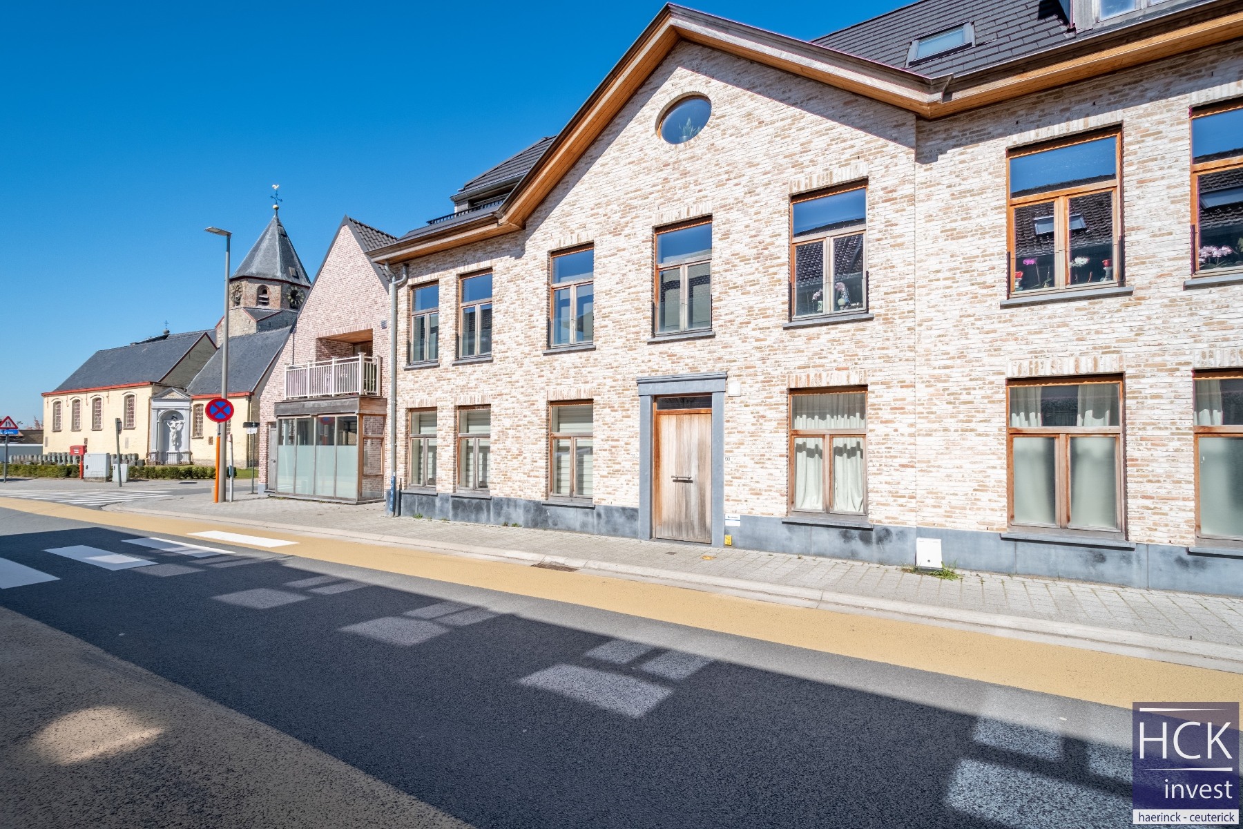 ZINGEM - Knap appartement met 2 SLPK, terras én autostaanplaats! - foto 1