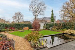 In een rustige, doodlopende straat in Tremelo vind je deze charmante halfopen bebouwing. Een ideale plek voor wie houdt van privacy, comfort en...