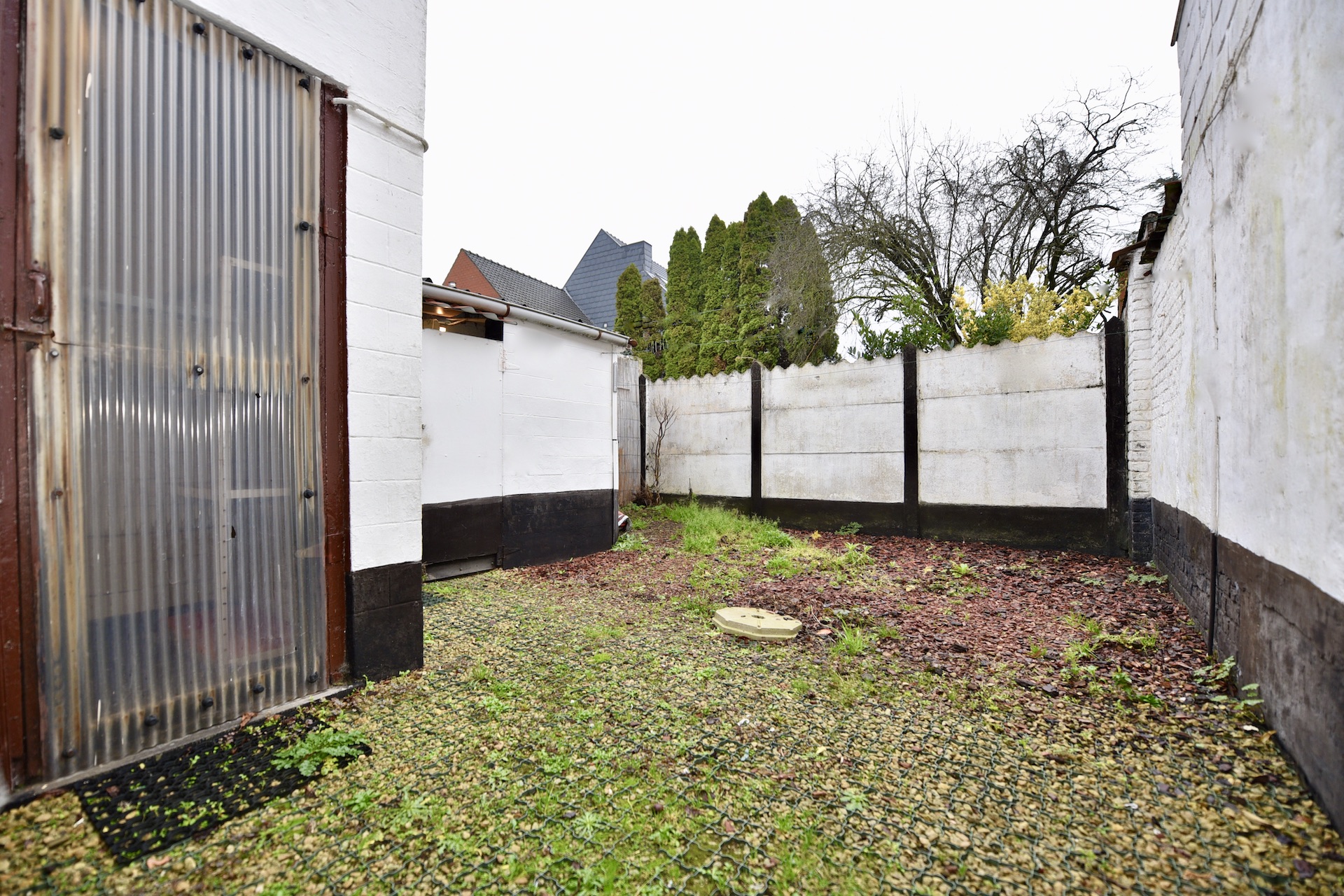 Authentieke woning met 4 slpk en stadstuin voor 169.000 EUR - foto 2