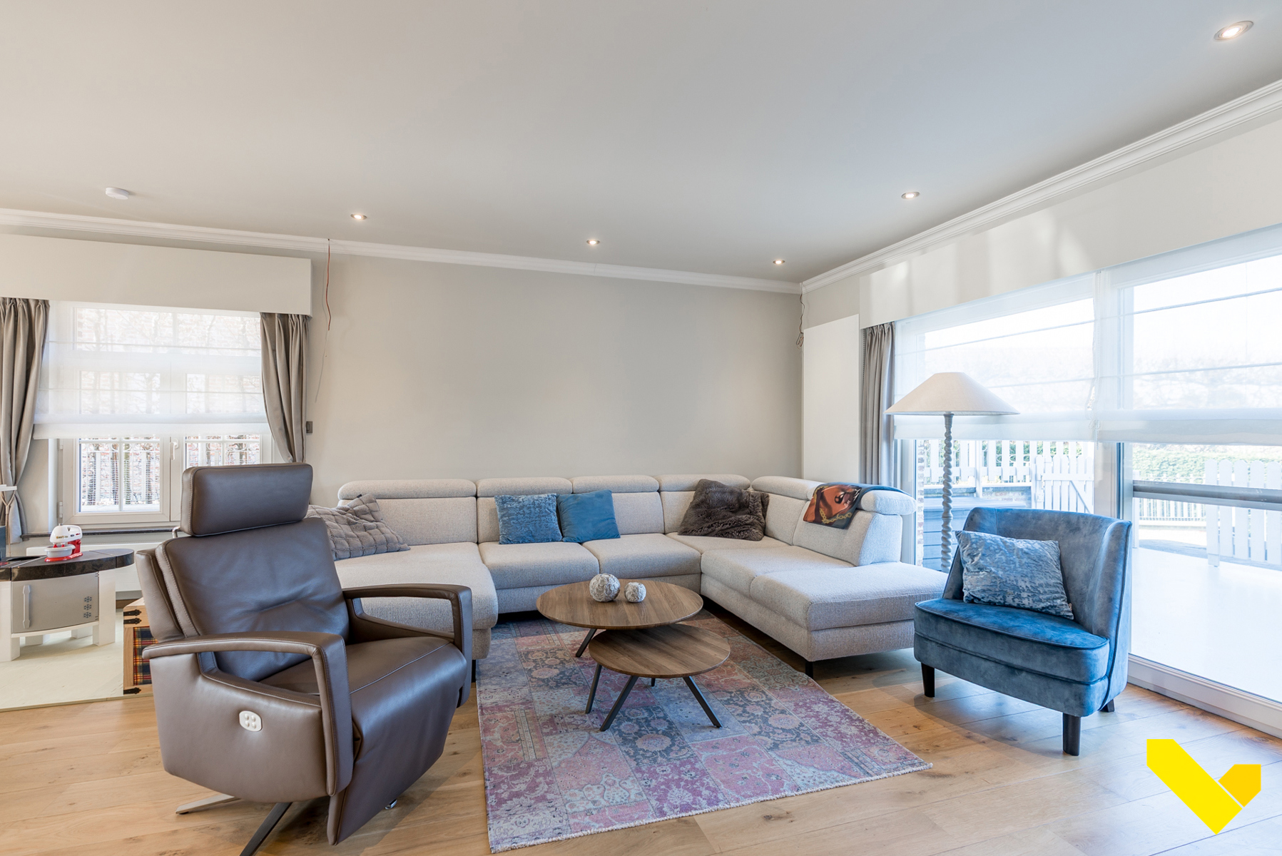 Ruime woning met grote tuin en achterliggende landbouwgrond - foto 4