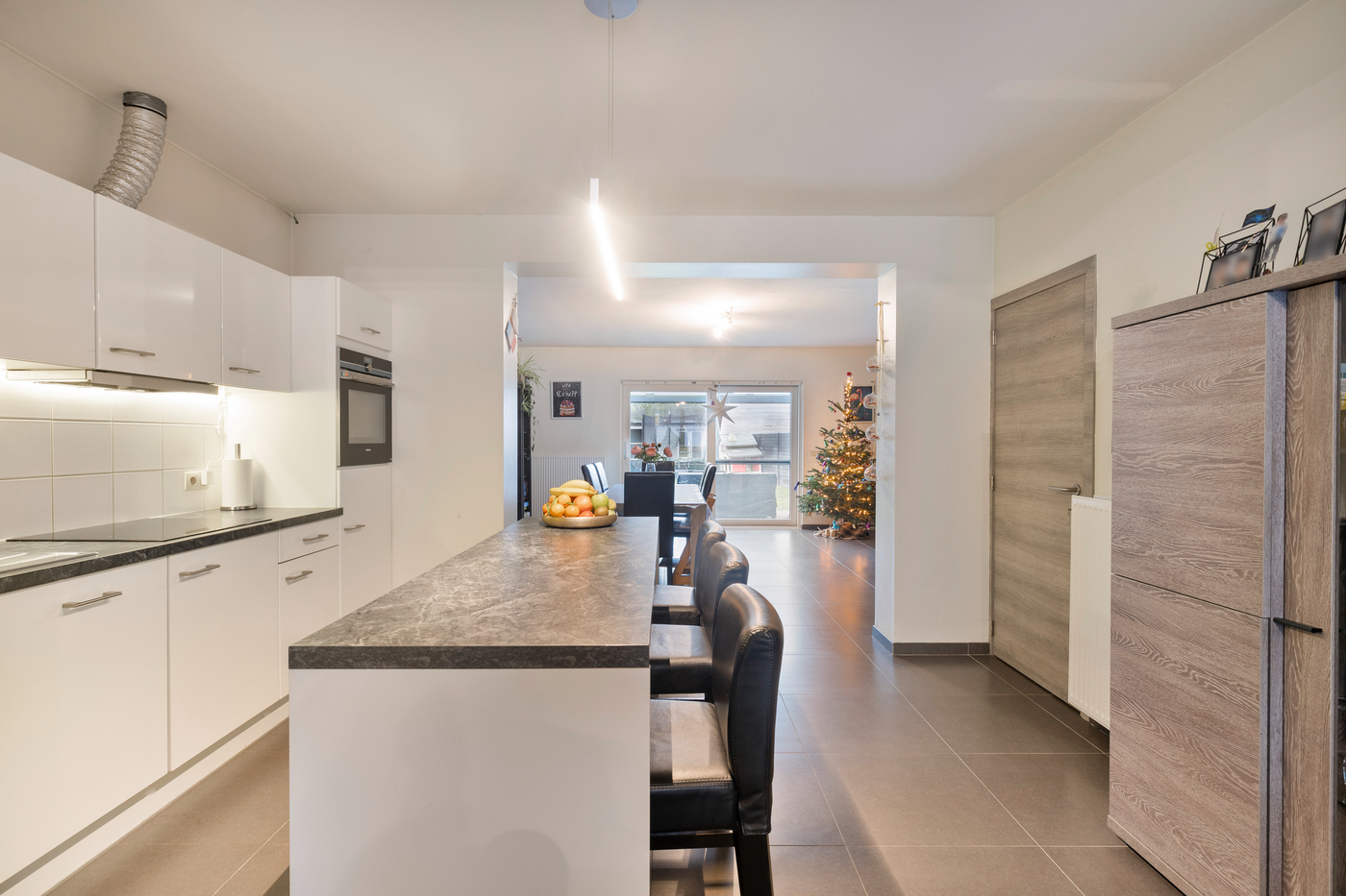 Instapklare gezinswoning met 3 slaapkamers, fietsenberging en tuin in Kruibeke - foto 4