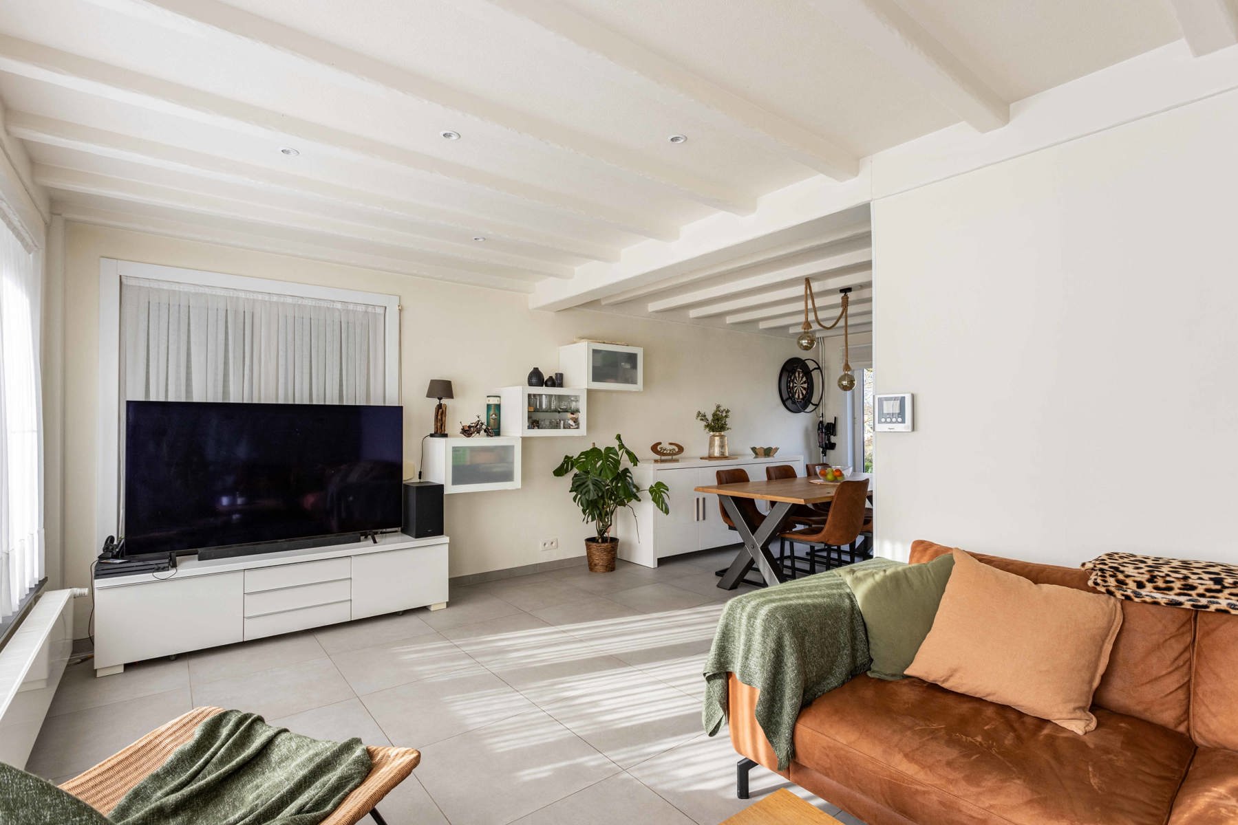 Gerenoveerde bel-etage woning met garage in rustige woonwijk. - foto 5