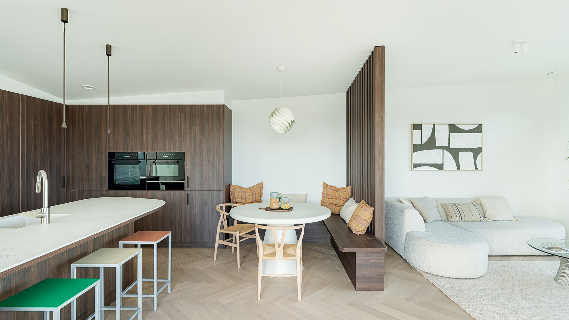 Exclusief verblijf met lift, terrassen en uitzonderlijke volumes in een groene-autovrije verkaveling te Knokke. - foto 5