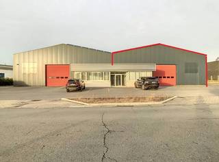 Bâtiment industriel de 2 095 m² sur environ 4 500 m² situé dans la zone industrielle Nijverheidsstraat- Meentak à...