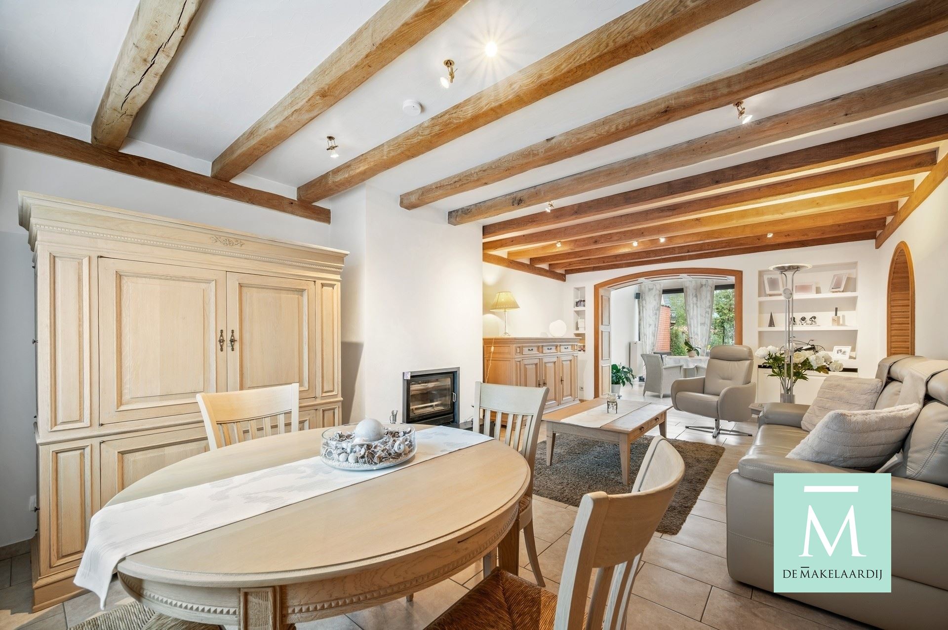 Volledig gerenoveerde woning met aangename tuin - foto 5