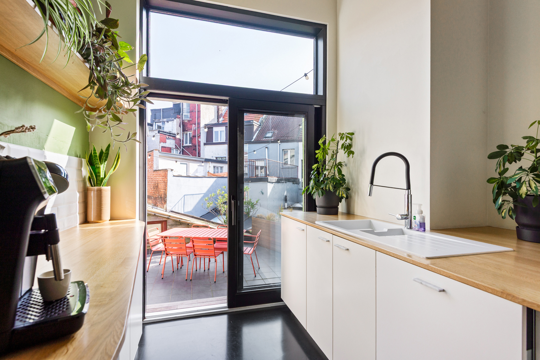 Uniek gerenoveerd pand met ruim magazijn van 360m² - foto 5