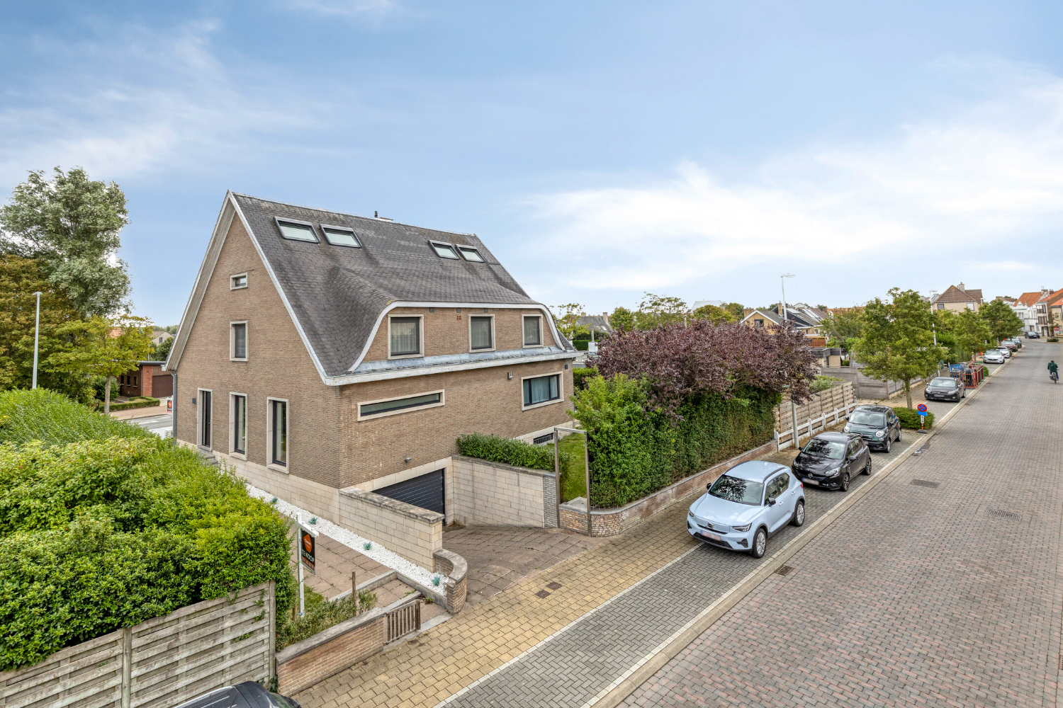 Karaktervolle gerenoveerde villa nabij Spuikom te koop - foto 1