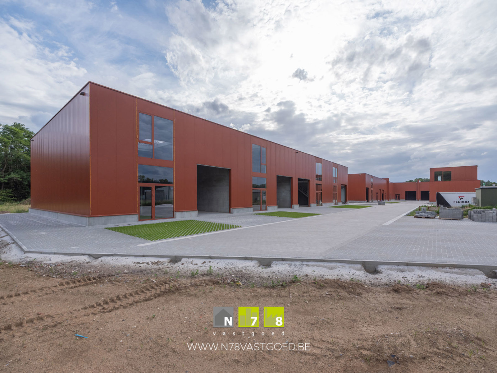 Commercial à vendre à Maasmechelen - photo 2