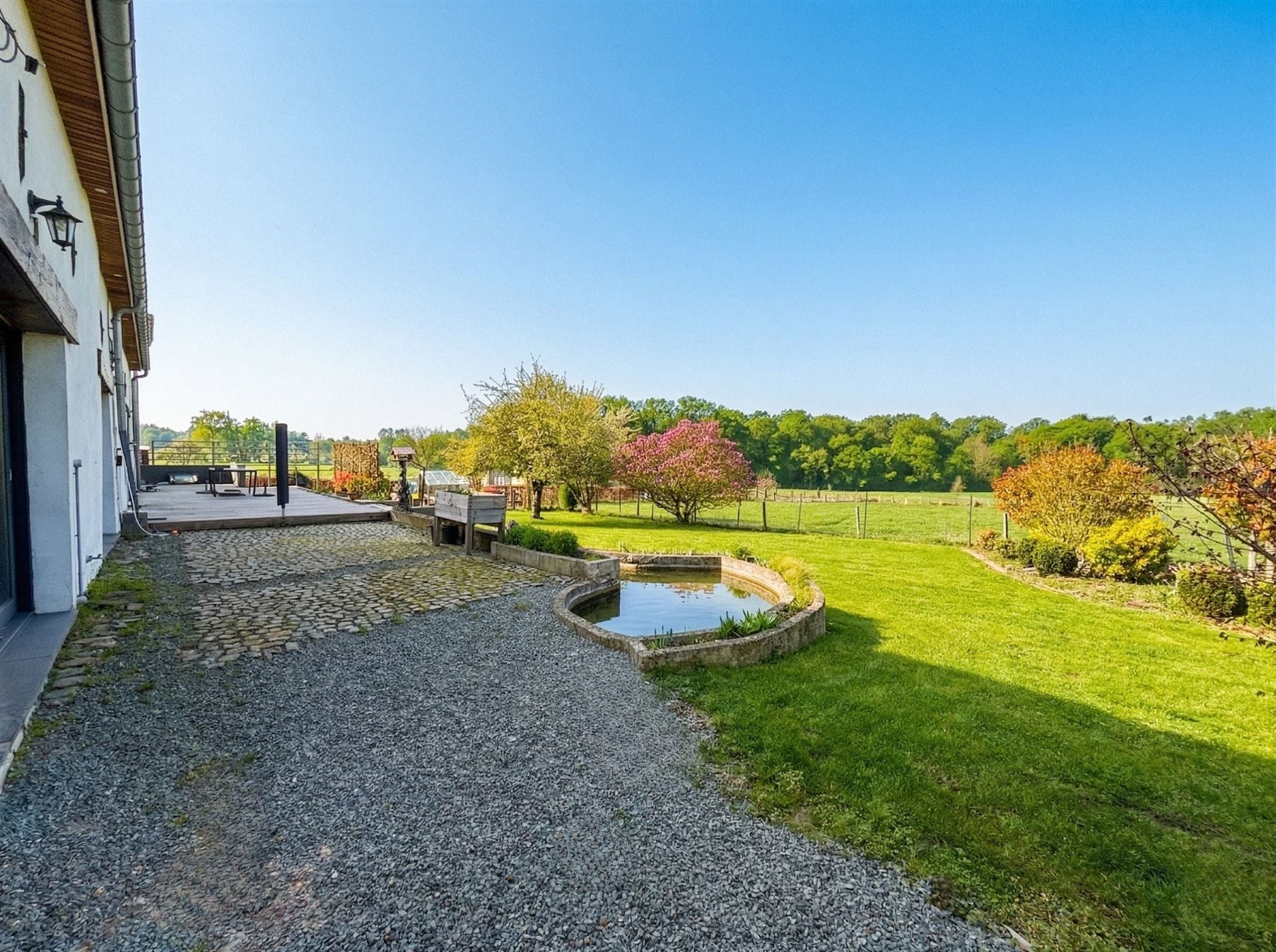 Magnifique et imposante propriété dans le très recherché Bois-de-Lessines - photo 5