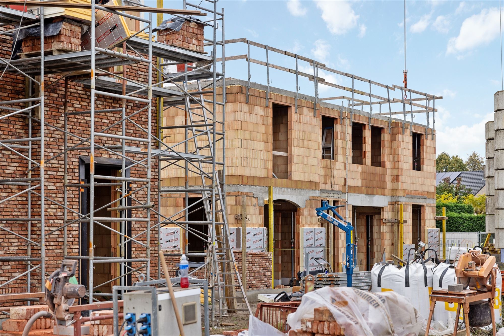 NIEUWBOUWWONING MET 3 SLAAPKAMERS UITERST CENTRAAL DOCH RUSTIG GELEGEN TE ZONHOVEN - foto 4