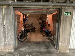 Garage for sale in Ostend