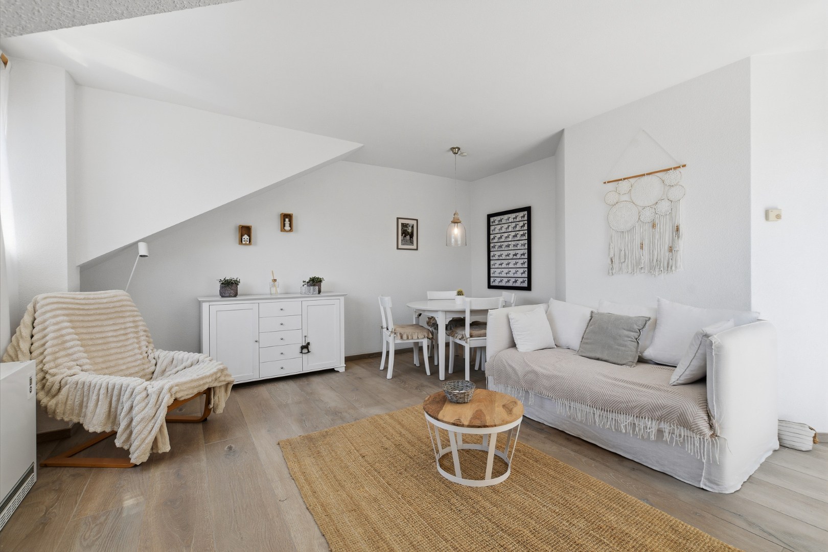 Instapklaar en gemeubeld 1-slaapkamerappartement met terras in hartje Wenduine - foto 4