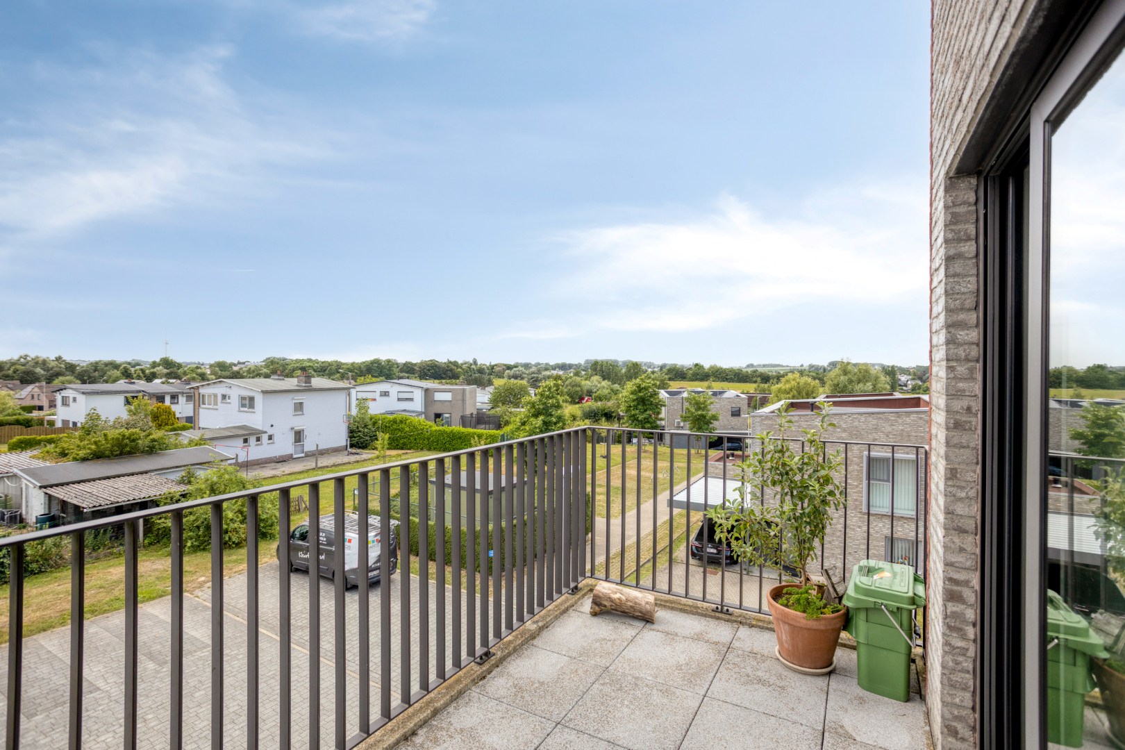 Appartement moderne et économe en énergie (PEB A) avec une grande terrasse ensoleillée - en périphérie de la ville de Tongres. - photo 3