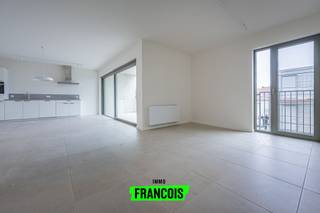Prachtig nieuwbouwappartement te koop in LeuvenOntdek dit instapklaar en energiezuinig nieuwbouwappartement op de tweede verdieping in Leuven,...