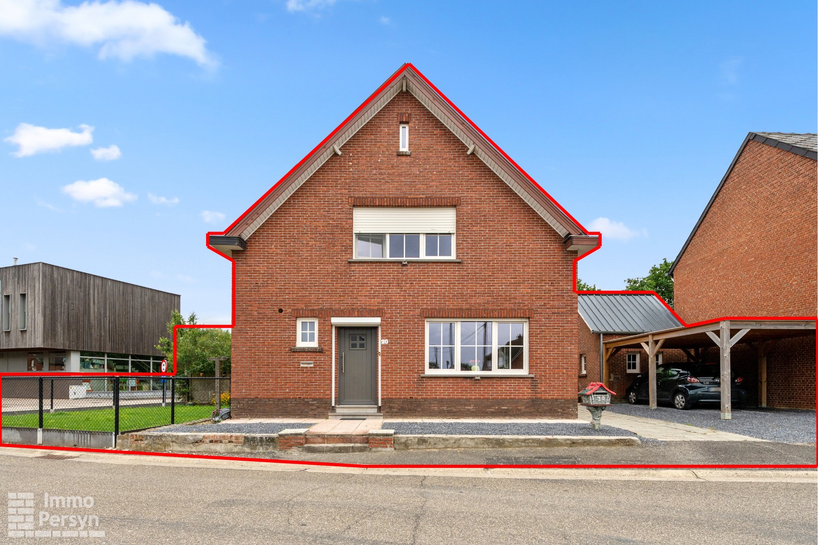 Charmante, gerenoveerde woning met carport en tuin - foto 2