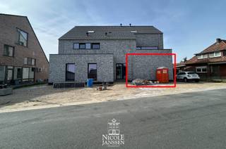 Ontdek dit nieuwbouwappartement op een goed bereikbare locatie, waar comfort en energiezuinig wonen centraal staan. Het appartement is...