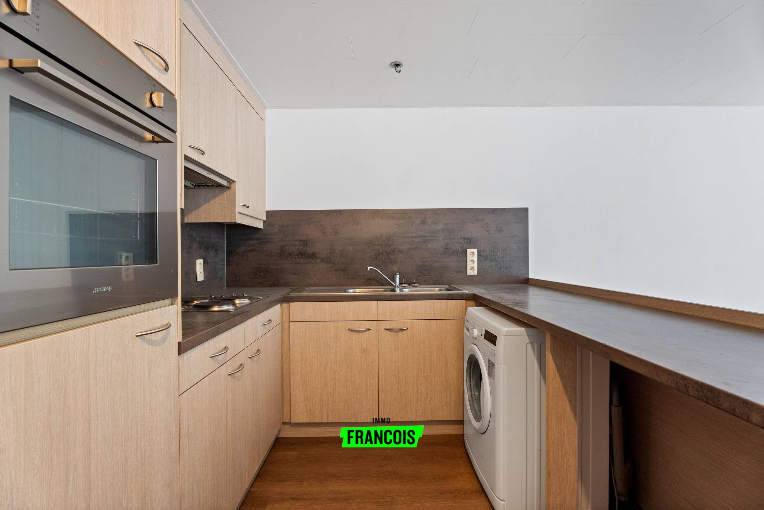 Appartement met 2 slaapkamers in het centrum van Diksmuide te koop - foto 4