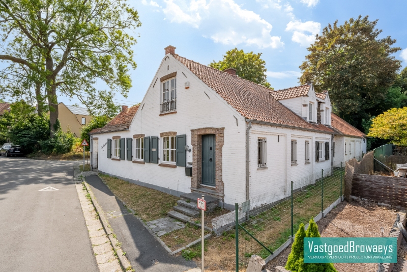 Centraal gelegen karaktervolle hoevewoning omgeven door een oase van groen - foto 4