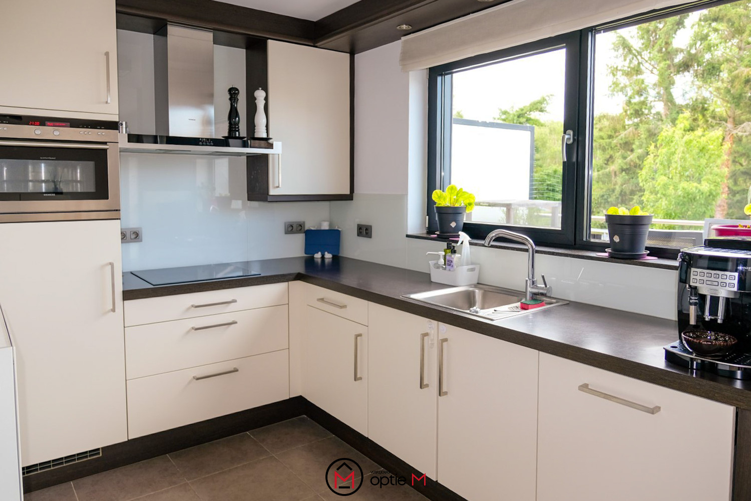 Lichtrijk appartement te huur in Tienen – met twee parkeerplaatsen en ruim terras - foto 5