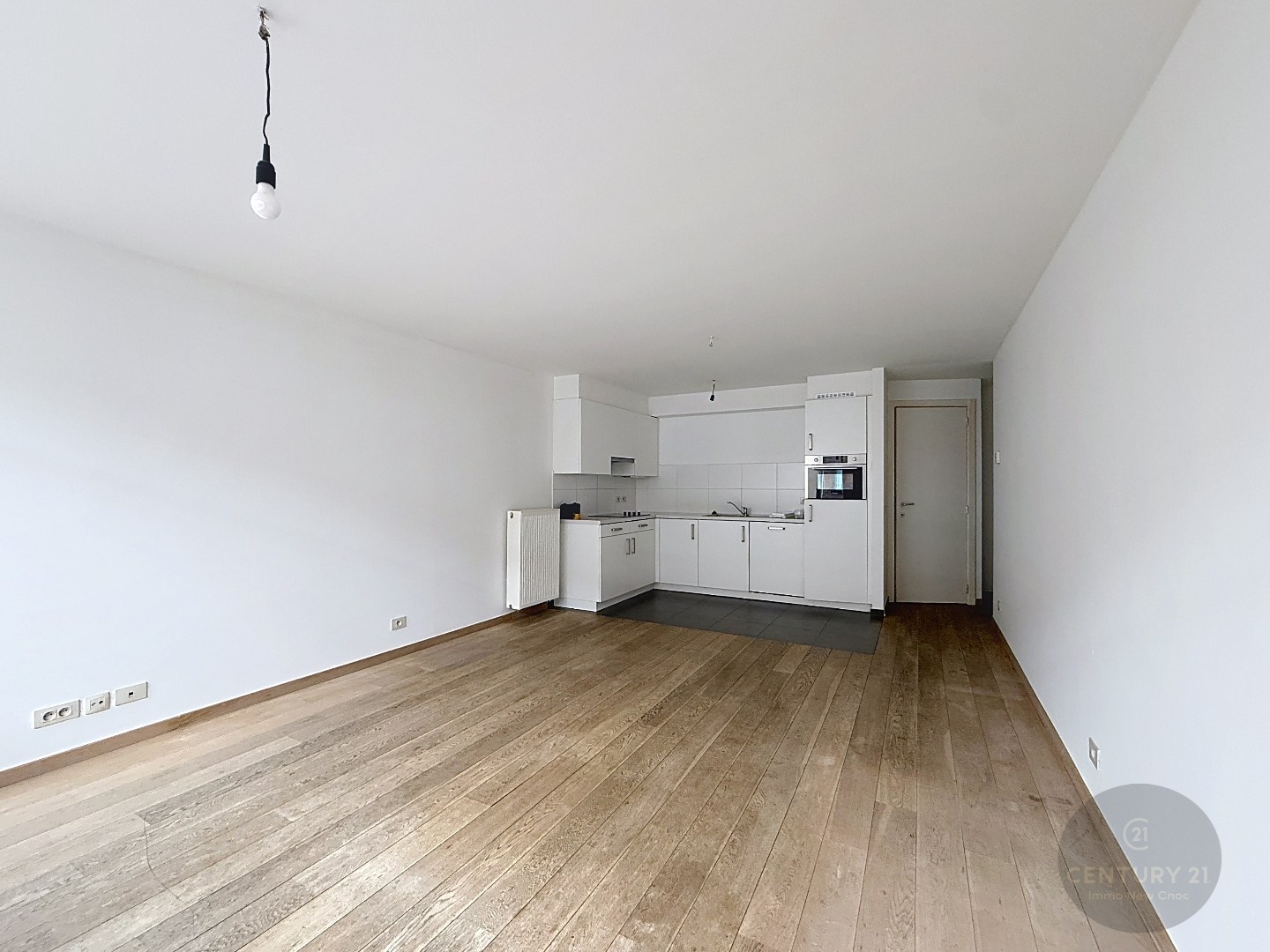 2 slaapkamer appartement met koer en garagestaanplaats - foto 2