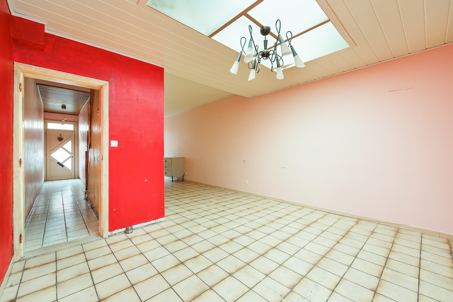 Te renoveren woning met 3 slaapkamers en buitenruimte in Antwerpen - foto 3