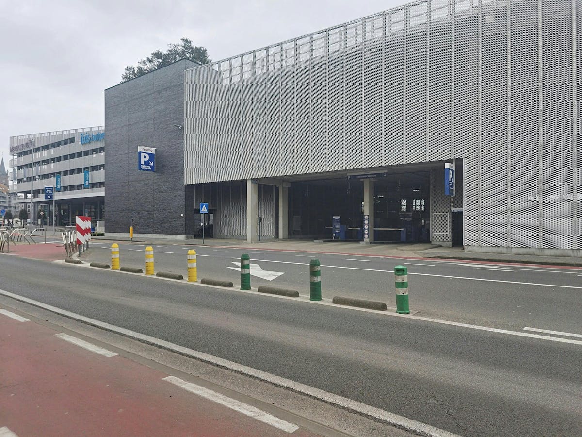 4 autostaanplaatsen te koop nabij station van Blankenberge - foto 5
