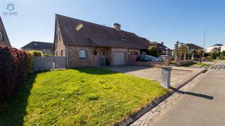 RUSTIG GELEGEN WONING MET 4 SLP, GARAGE EN TUIN TE PAJOTTEGEM. EERSTE BEZOEKDAG WOENSDAG 29/04 OP AFSPRAAK VAN 14U TOT 17U30.Boek nu online uw...