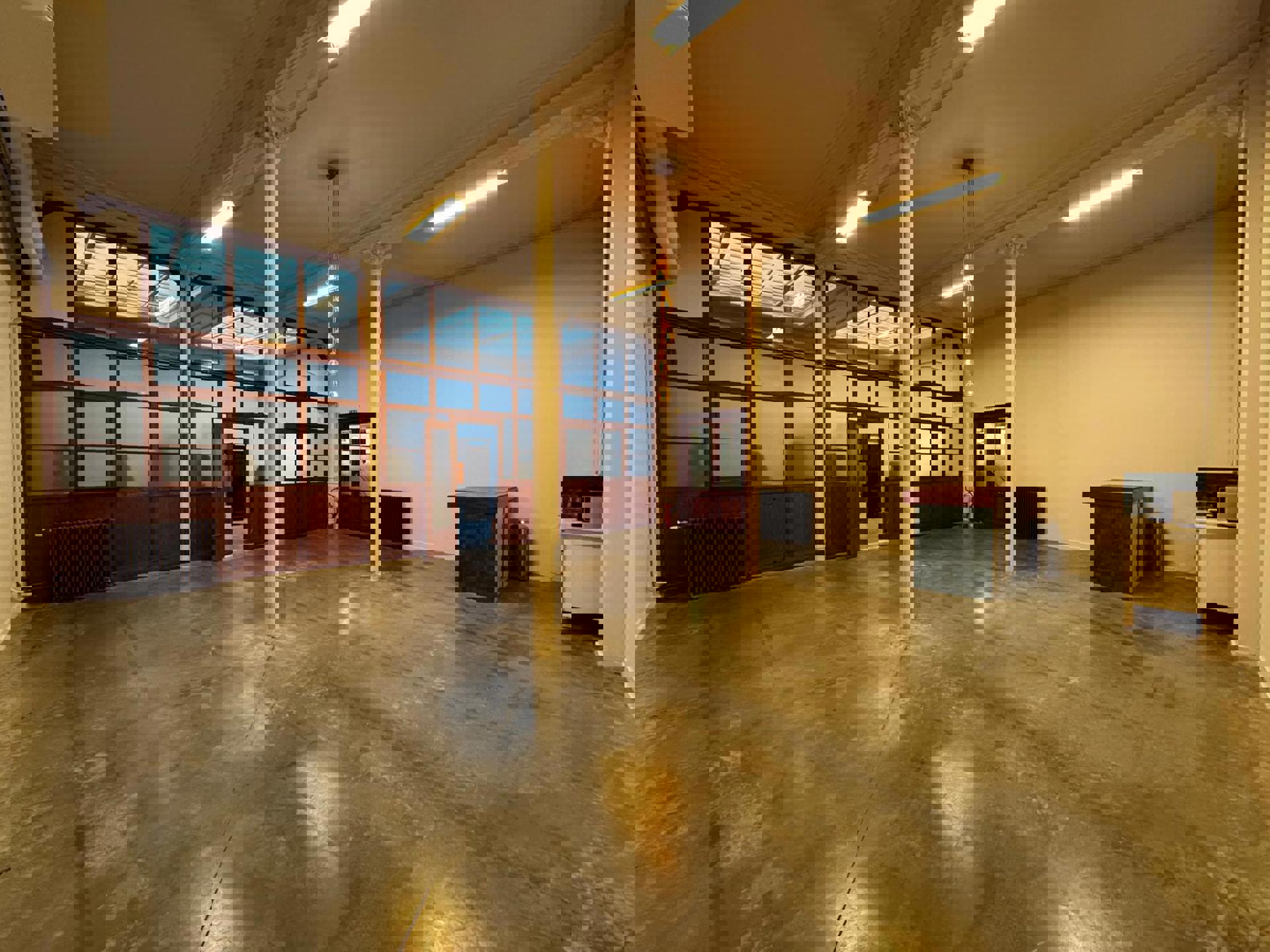 Kantoor/showroom met authentiek elementen te huur - foto 1