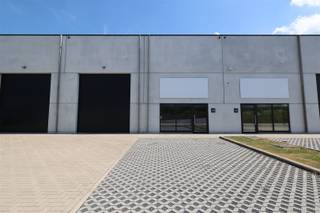 Commercieel te huur in Gembloers