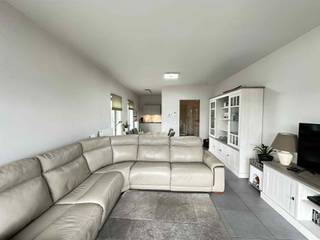 Dit prachtige appartement met zicht op de Rupel combineert modern wooncomfort met een uitzonderlijke ligging.Het appartement beschikt over 2...