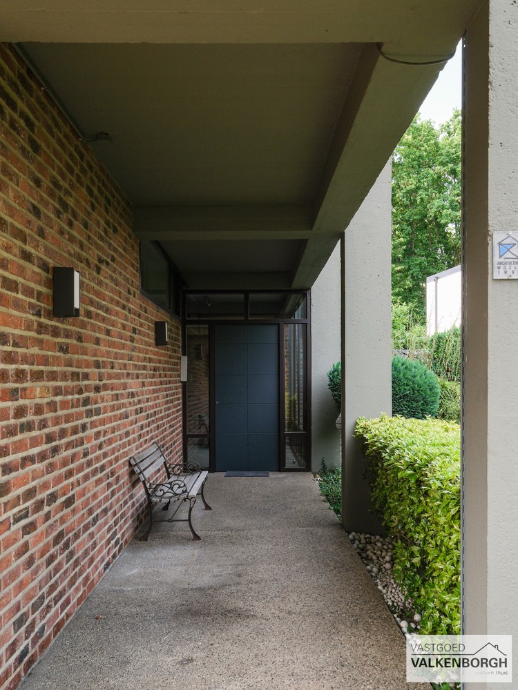 Architecturale klassevilla met praktijkruimte op unieke locatie tussen Hasselt en Bokrijk. - foto 5