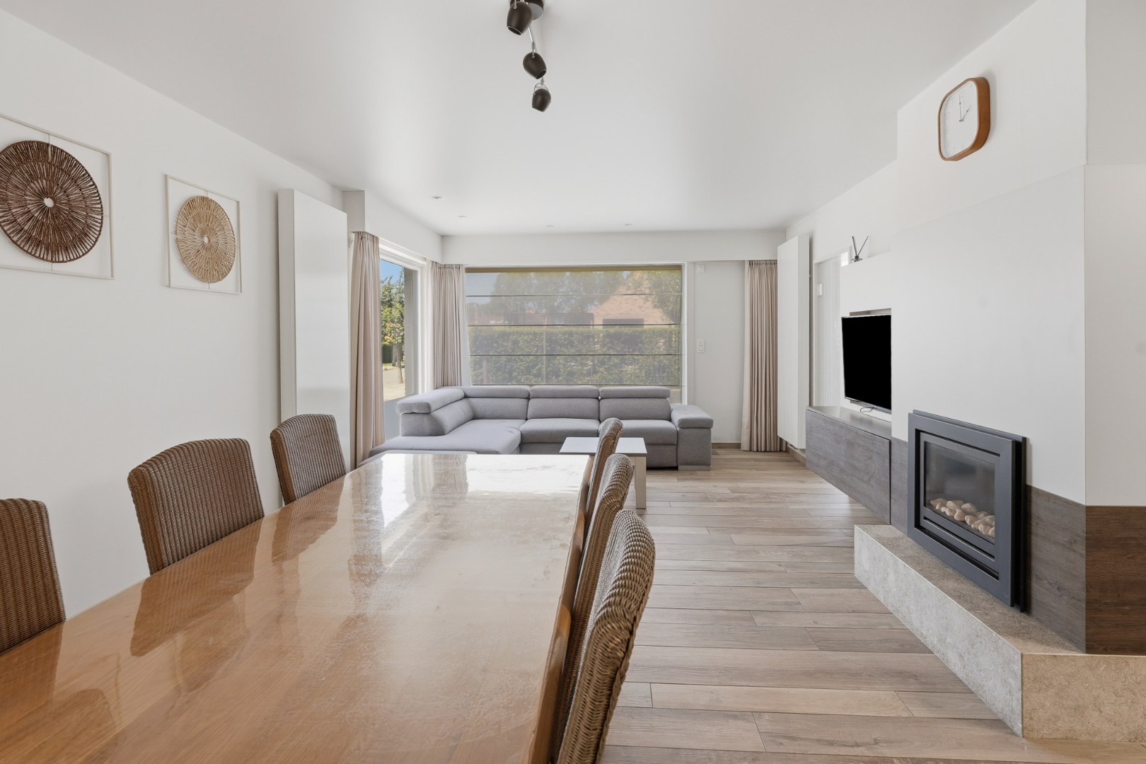 Volledig instapklare bungalow met praktijkruimte - foto 4
