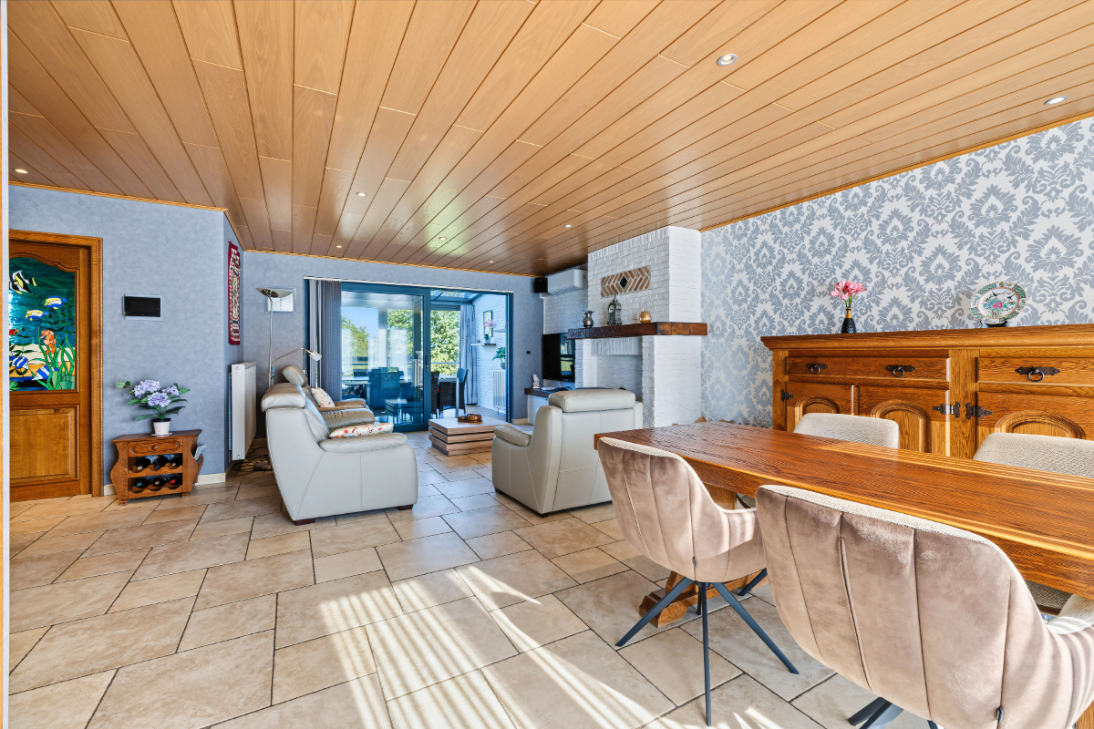 Ruime gezinswoning met 265 m² woonoppervlakte, dubbele garage en prachtige tuin - foto 4