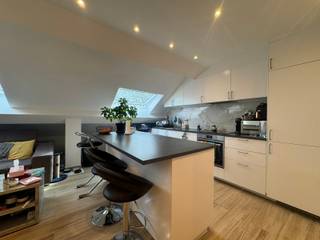 Situé au 4ᵉ étage d’un immeuble idéalement localisé Avenue de la Basilique à Berchem-Sainte-Agathe, cet agréable appartement séduira par...