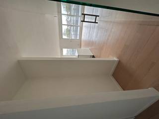 luxueus appartement met 2 slaapkamers gelegen in Geluwe op het 1ste verdiepindeling:inkom met aparte wc, ruime living met open keuken. 2 slaapkamers...