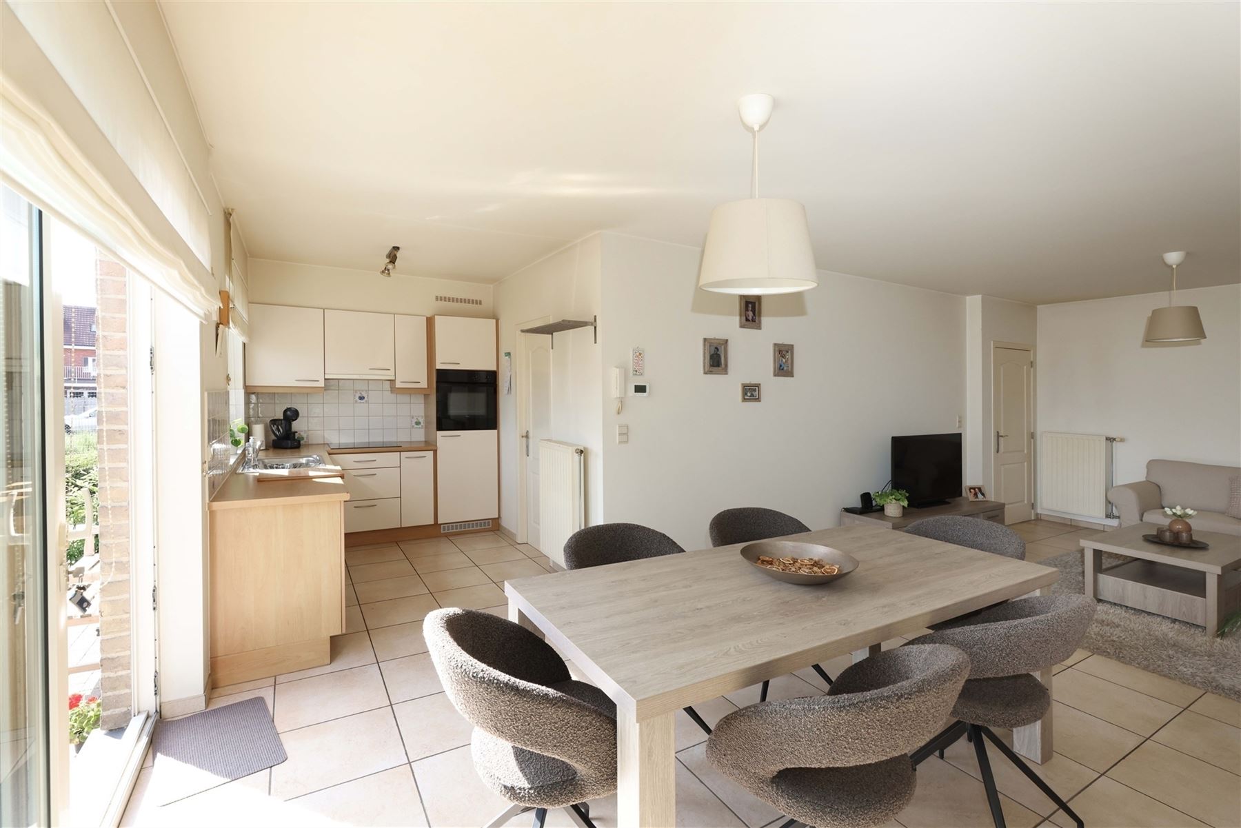 Gunstig en groen gelegen gelijkvloers appartement met 2 slaapkamers en private tuin  - foto 5