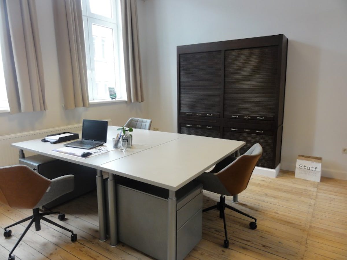 Office space to rent in Hof van Commerce, Izegem - photo 2