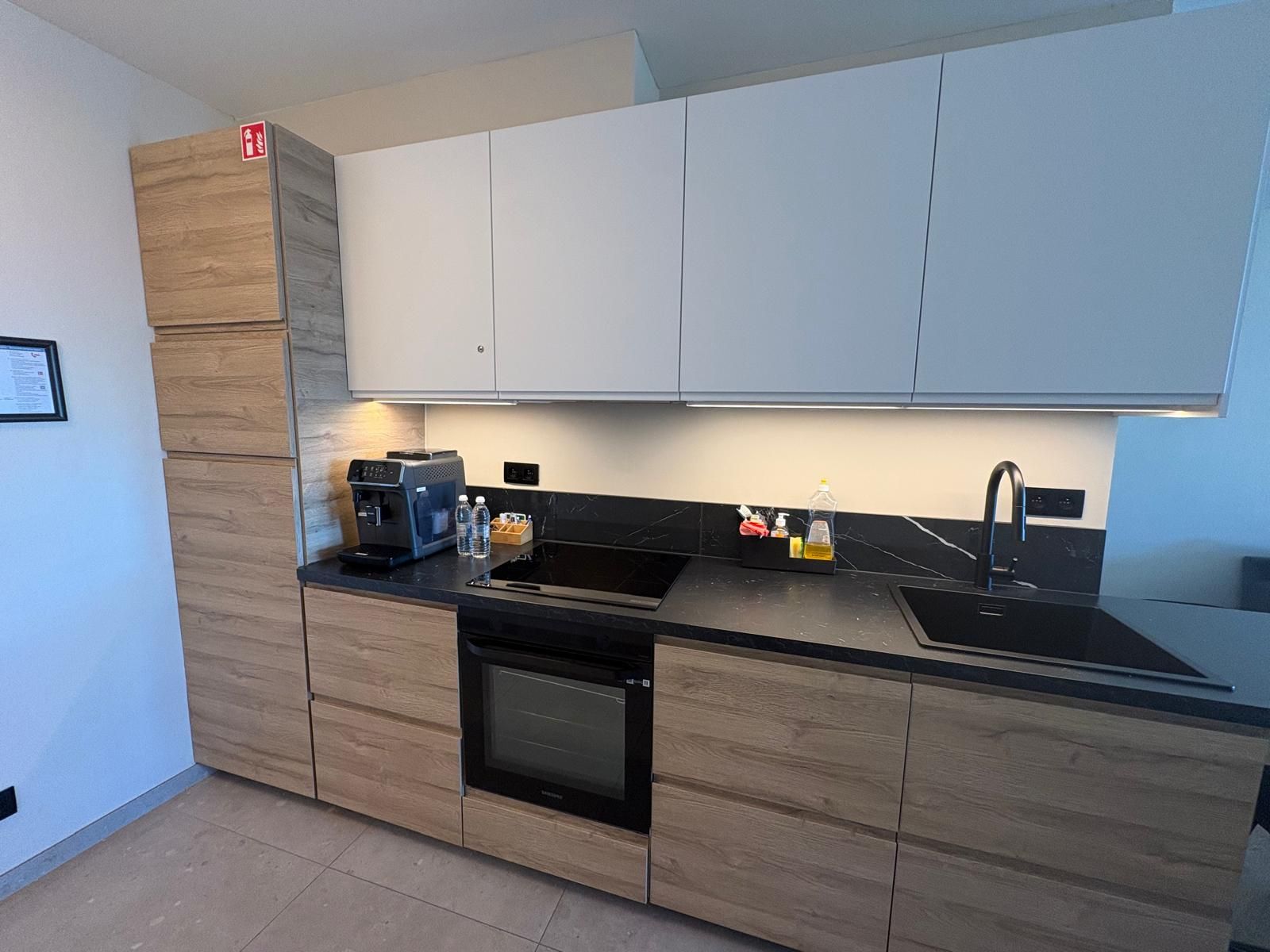 Studio met slaaphoek en unieke verzichten in bruisende stadscentrum van Oostende te huur! - foto 3