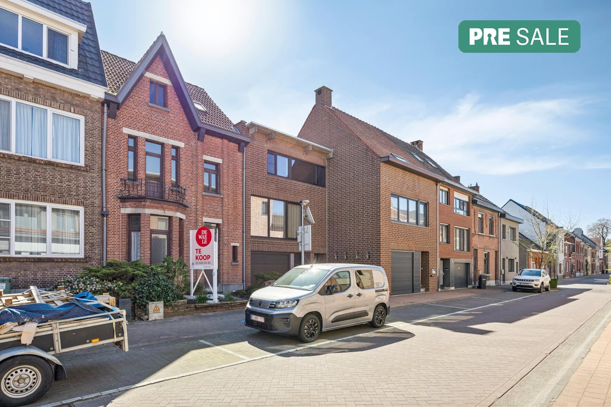 Charmant huis met veel potentieel te koop in Kapellen! - foto 2