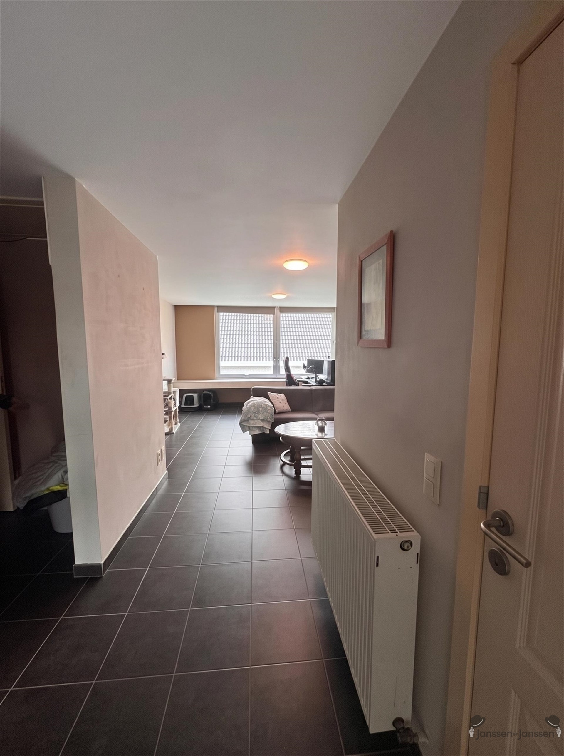 centraal gelegen appartement met 2 slaapkamers - foto 2