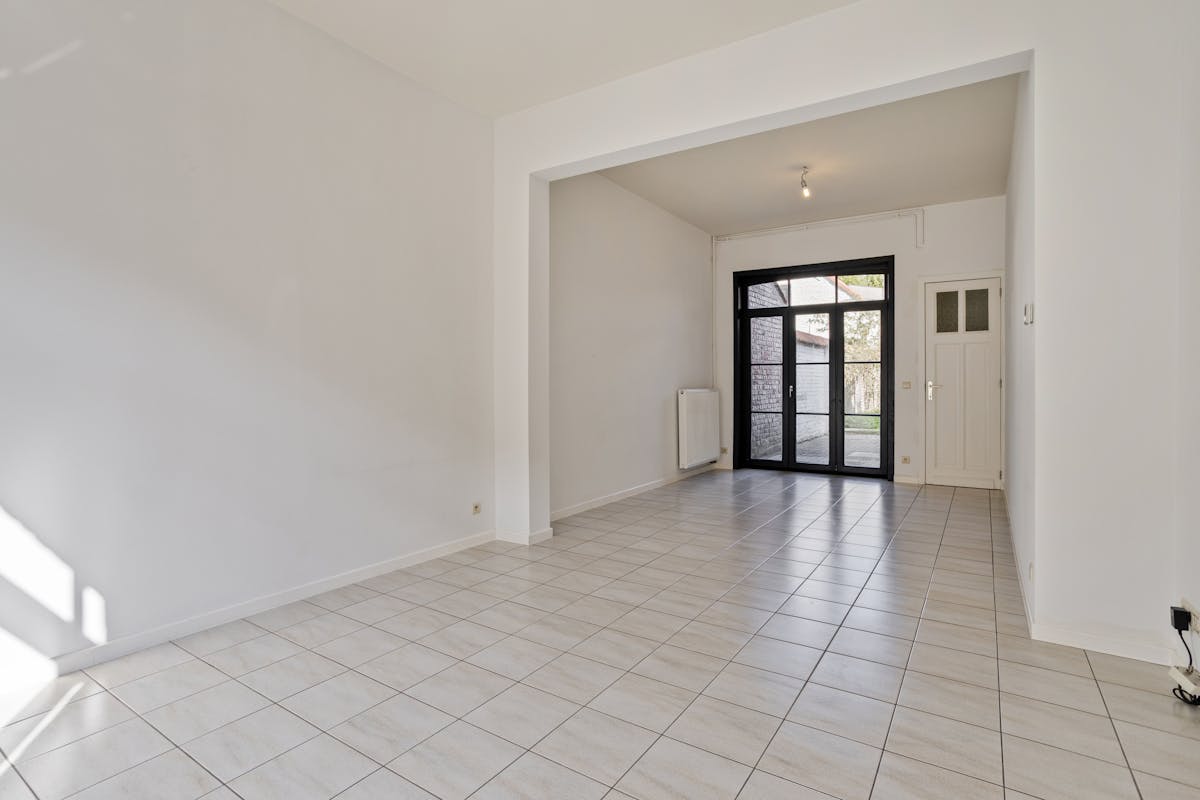 Charming 4 bedroom townhouse in Bruges - photo 3