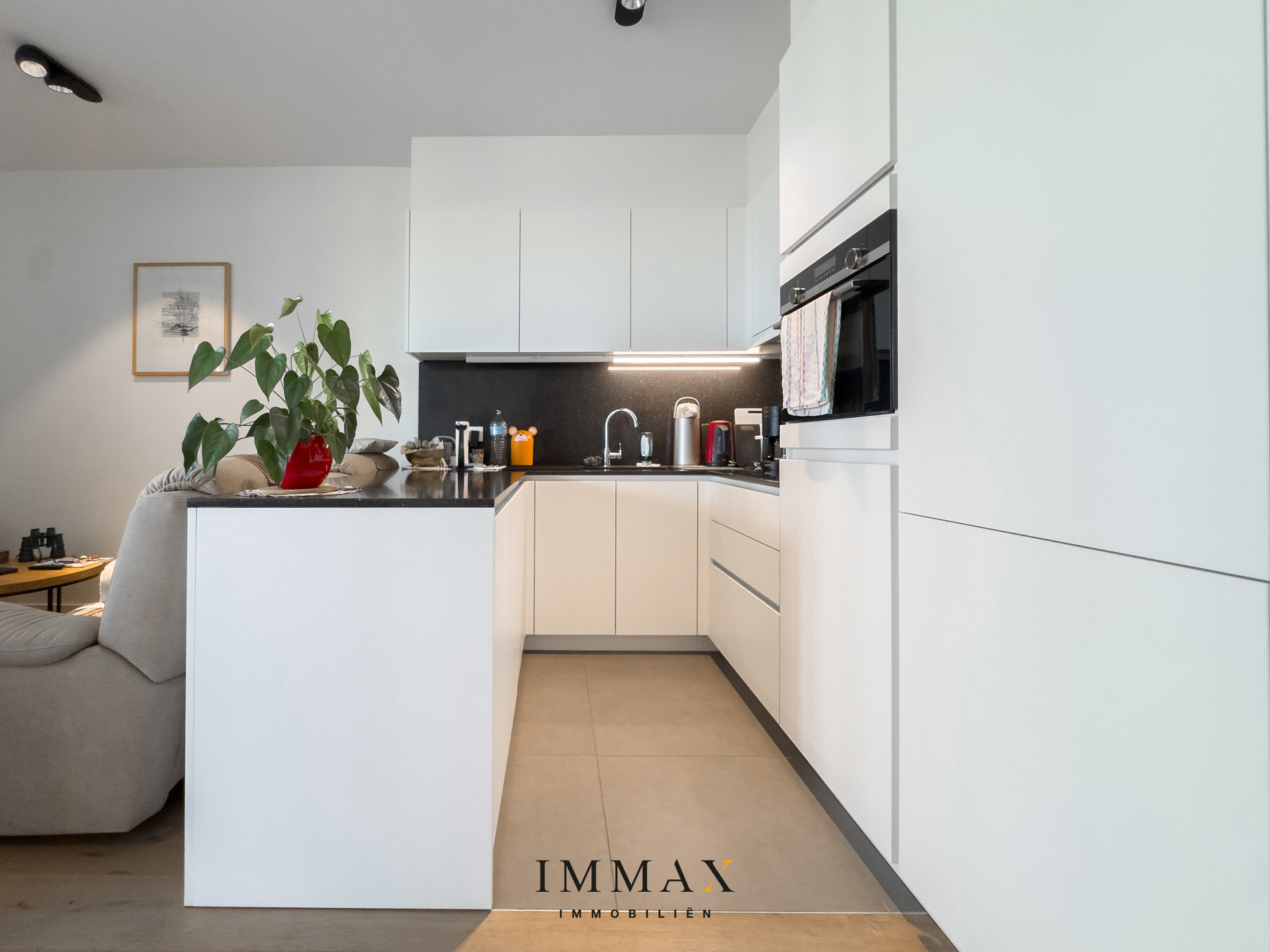 Recent investeringsappartement met autostaanplaats en terras - foto 5